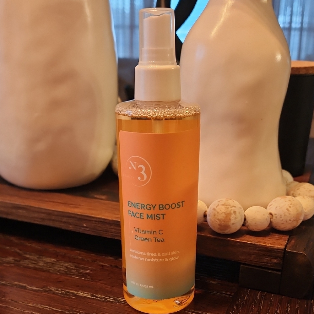 NWOT Energy Boost Face Mist with Vitamin C and Green Tea
